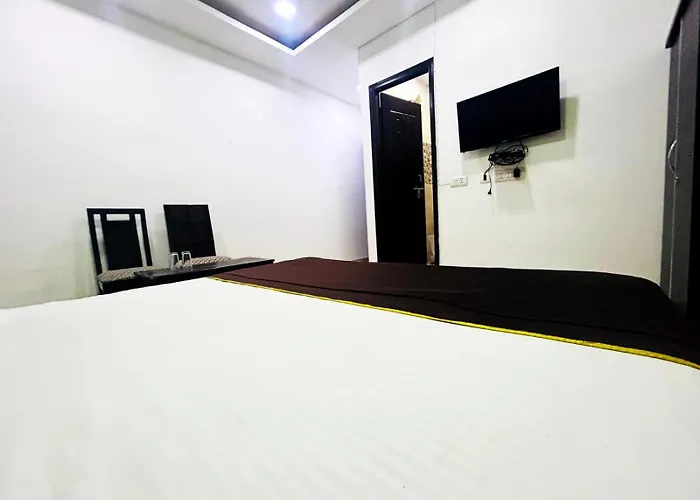 Hotel Ashoka Palace Near Igi Airport New Delhi