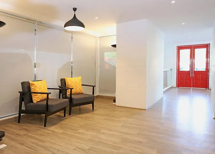 Oyo Townhouse 015 Lajpat Nagar Hotel New Delhi